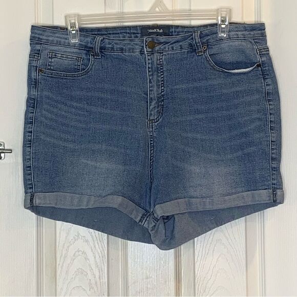 ModCloth Denim Shorts Rolled Cuff Size 18 - Picture 1 of 9